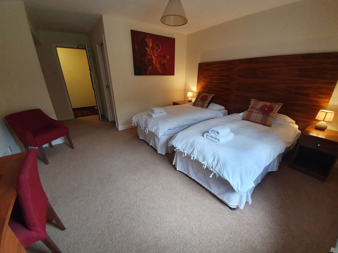 Bedroom 3, Lochailort Inn, Highland
