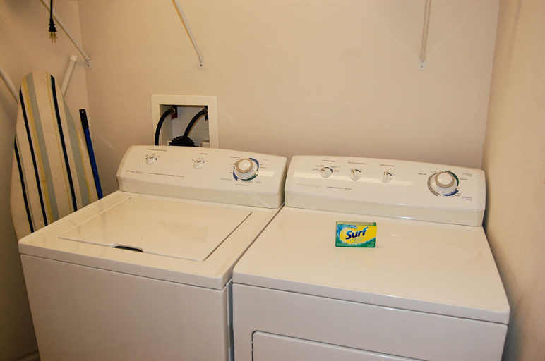 Bathroom 3, Sea Breeze 503 Deluxe, Harrison