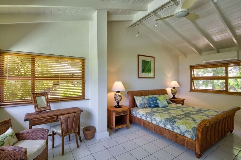 Bedroom 4, Villa Thespina on the Beach