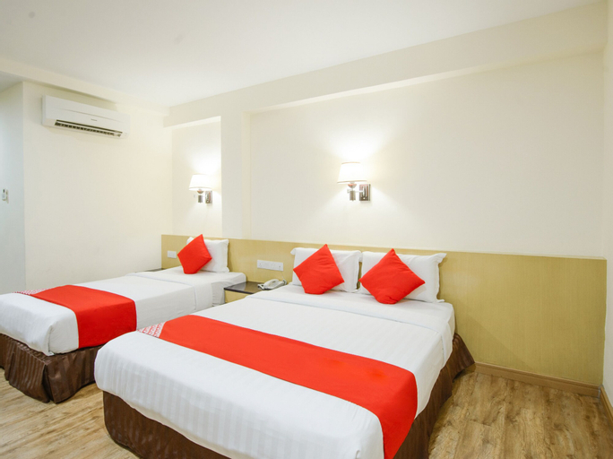 OYO 371 Grand Eastern Hotel, Penampang
