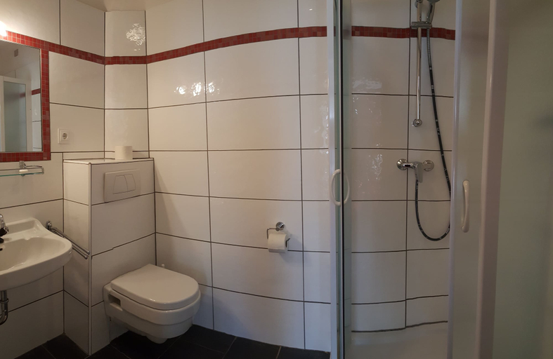 Bathroom 4, Gasthof zur Bruthenne, Baden