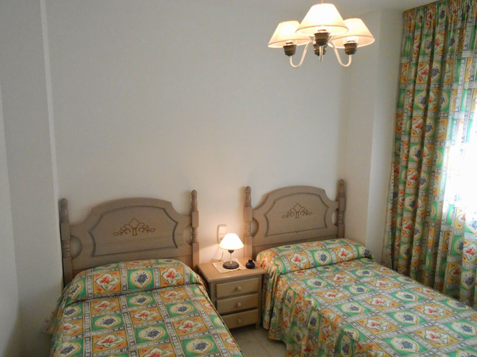 Bedroom 3, Azahar II 7º J, Valencia