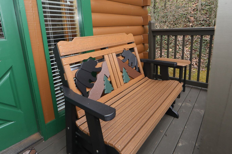 Others 5, The Cuddle Hut, Sevier