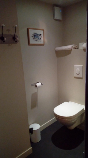 Bathroom 5, Au gre des vents, Côtes-d'Armor