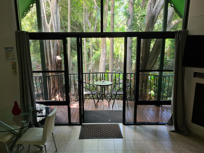 Others 5, Linger A While Chalet, Tamborine Mountain