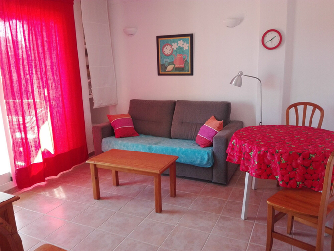 Public Area, Juncos 26, Valencia