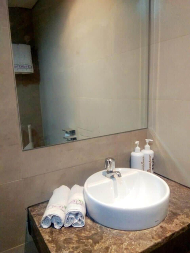 Votel Hotel Charis Tuban, Tuban