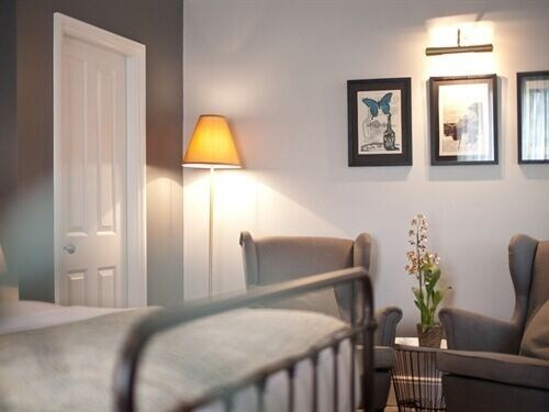 Bedroom 4, The Warrington Hotel, London
