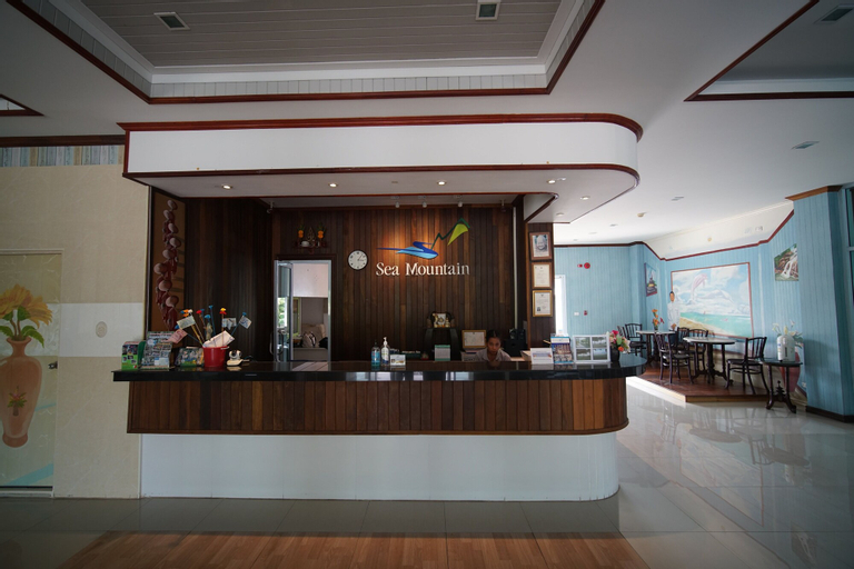 Sea Mountain Khanom Hotel, Khanom
