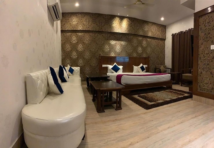 Gopinath The Grand, Karnal