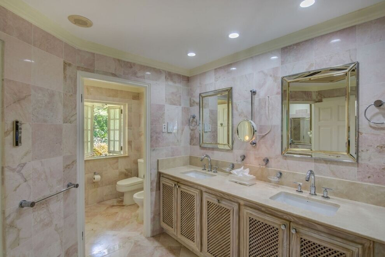 Bathroom 5, Villa Highlands at Sandy Lane