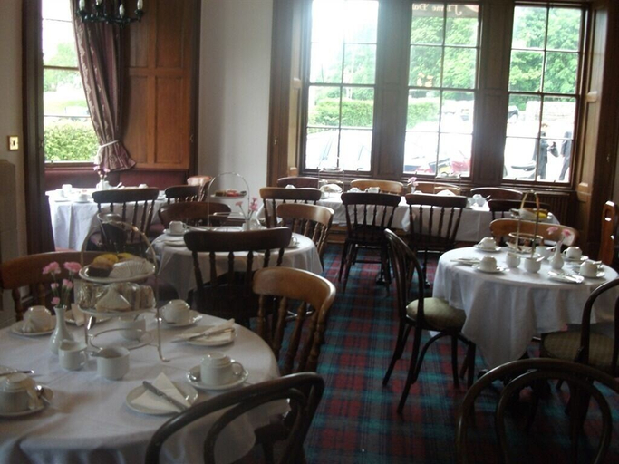 Food & Drinks 5, The Woodside, Stirling
