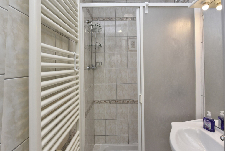 Bathroom 3, Apartments Lavizatic, Poreč