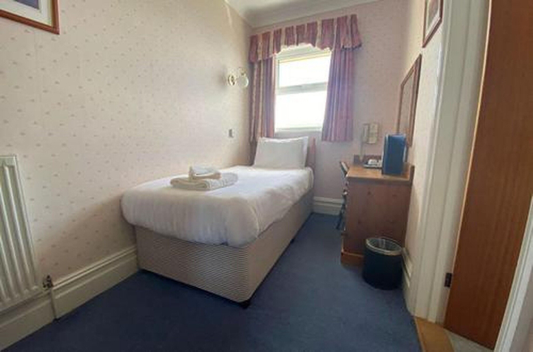 Bedroom 4, Channel View Hotel, Isle of Wight