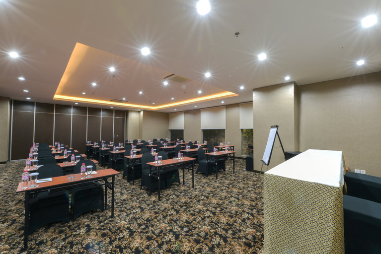 Business Facilities 30