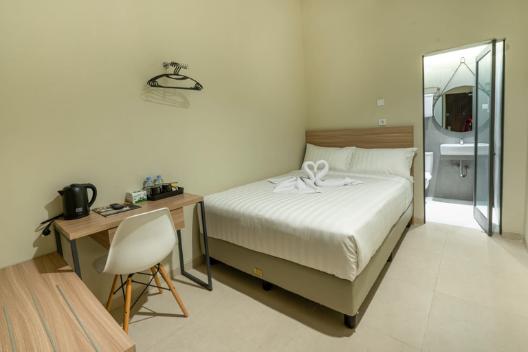 Bedroom 2, Front One Harvest Hotel Wonosobo, Wonosobo