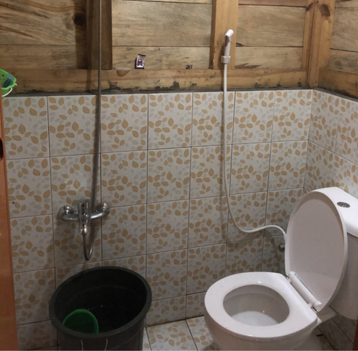 Bathroom, Curug Batu Gede Cisuren Camping Ground, Bogor