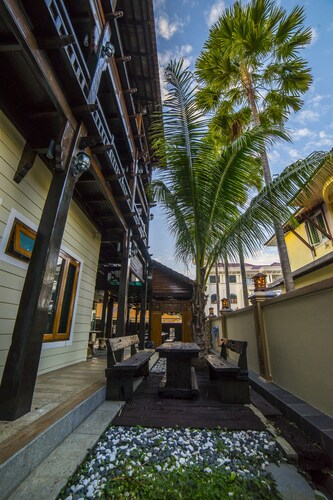 Bahau Woodz Villa, Jempol