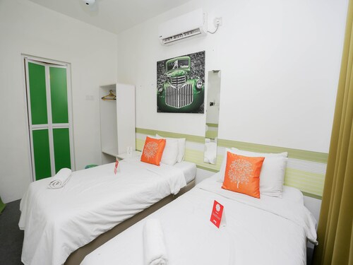 OYO 221 Olive Hotel, Johor Bahru