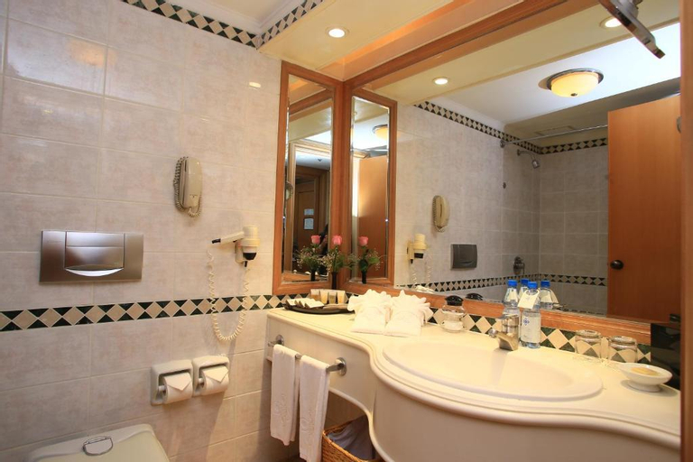 Hanoi Daewoo Hotel, Ba Đình