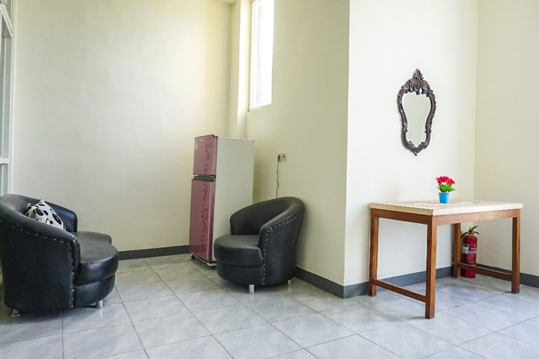 KoolKost Female Syariah near UIN Maulana Malik Ibrahim 2 (Minim Stay 6 Nights), Malang