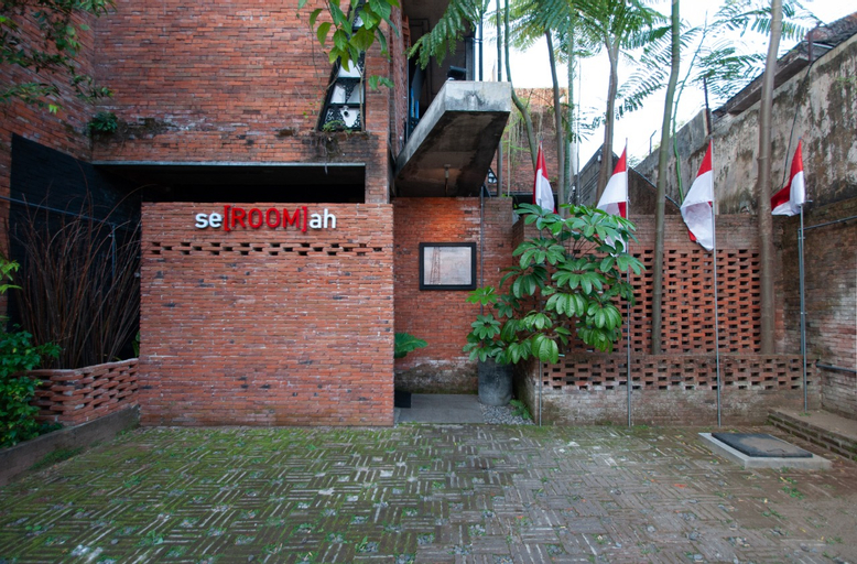 Seroomah Villa Gallery Syariah, Malang