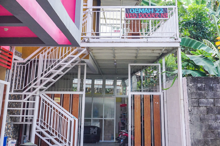 KoolKost Female Syariah near UIN Maulana Malik Ibrahim 2 (Minim Stay 6 Nights), Malang
