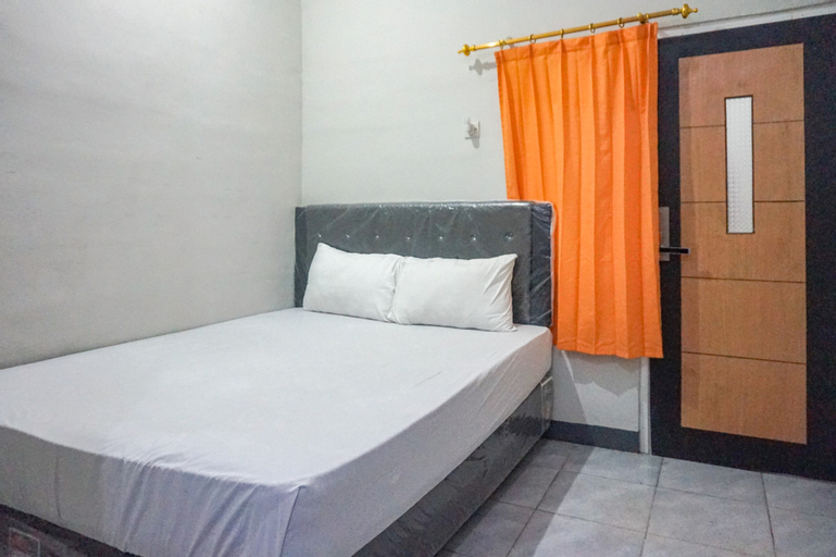 KoolKost Female Syariah near UIN Maulana Malik Ibrahim 2 (Minim Stay 6 Nights), Malang