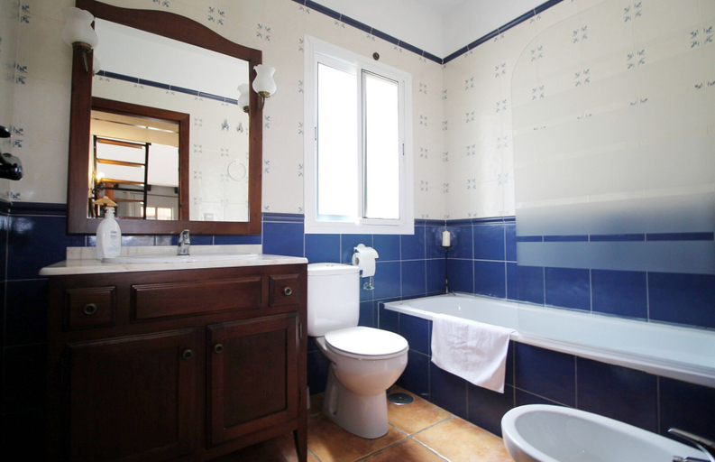 Bathroom 5, 1097 Villa Jomada, Málaga
