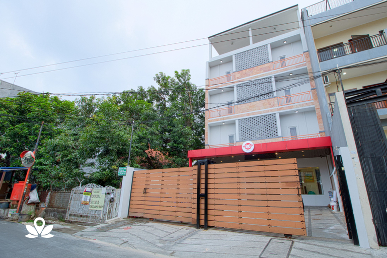 Exterior & Views 14