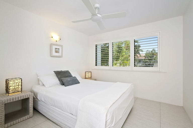 Bedroom 3, Noosa Shores, Noosa - Noosa-Noosaville
