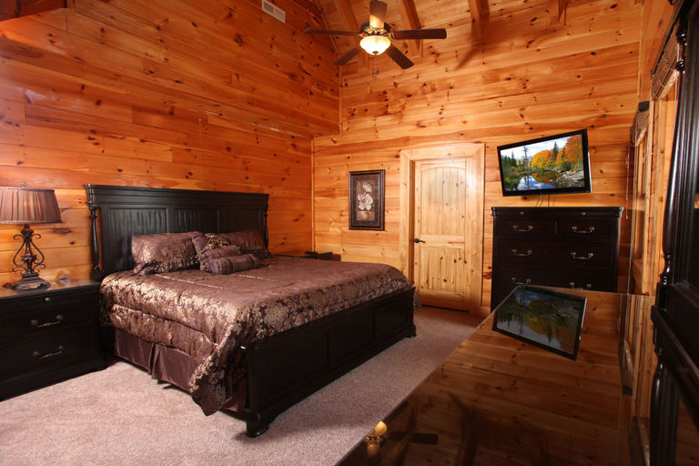 Bedroom 3, Serenity Mountain Pool Lodge - Nine Bedroom Cabin, Sevier