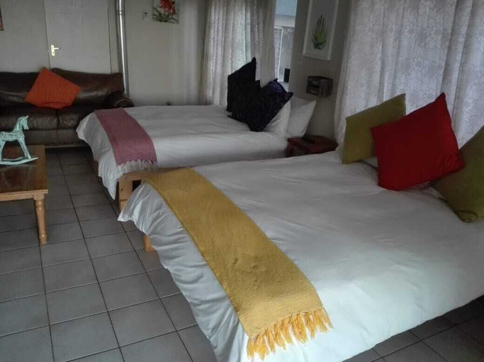 Bedroom 3, Yacht View, Bojanala