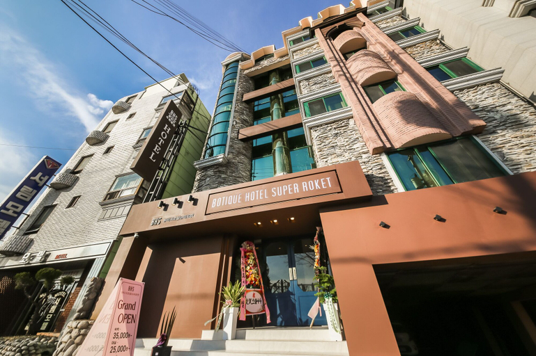 Exterior & Views, Boutique Hotel Super Rocket, Jinju