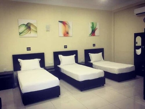 dR ROZMEY HOTEL, Kubang Pasu