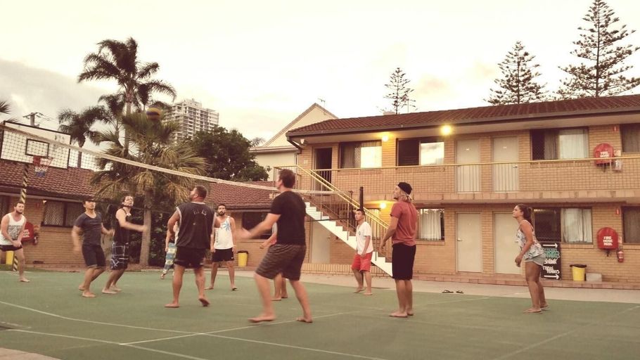 Exterior & Views 2, Maxmee Backpackers Resort, Gold Coast