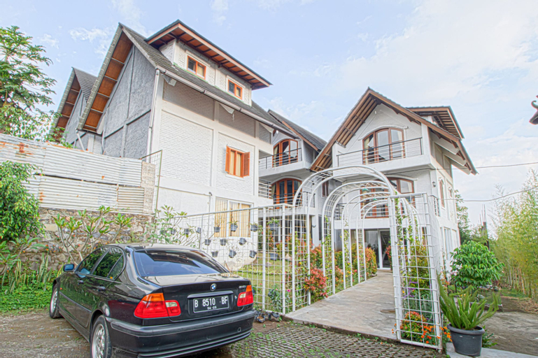 Exterior & Views 2, D'Journey Hotel, Bandung