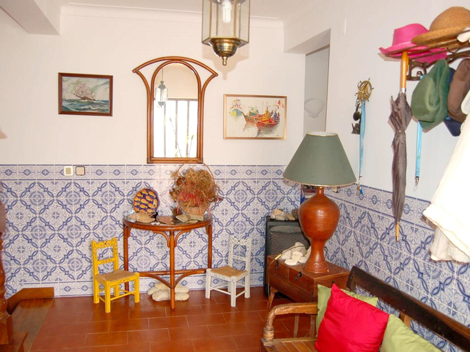 House With 5 Bedrooms in A dos Cunhados, With Wonderful sea View, Enclosed Garden and Wifi - 50 m From the Beach, Torres Vedras
