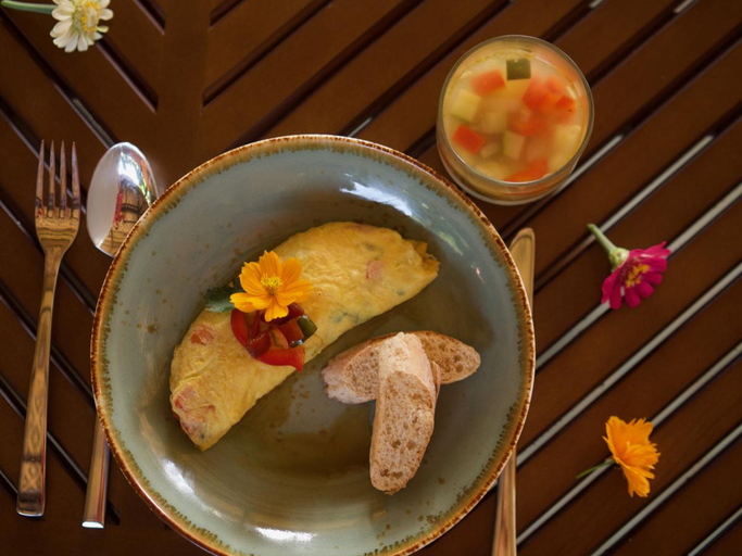 Mana Earthly Paradise - Food & Drinks