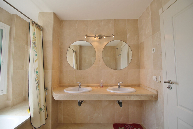 Bathroom 4, 1029 Apartment Punta del Faro, Málaga