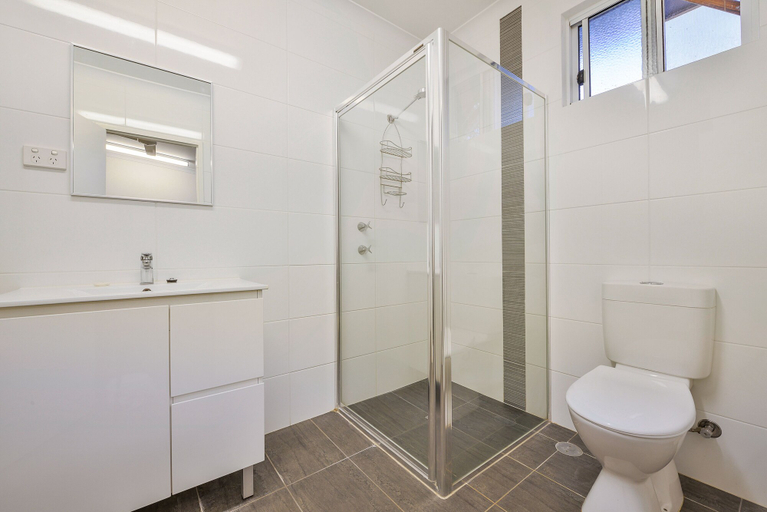 Bathroom, Getaway Villas Unit 38-12, Exmouth
