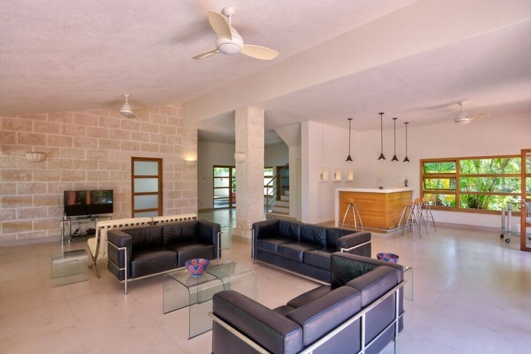 Public Area 5, Villa Thespina on the Beach