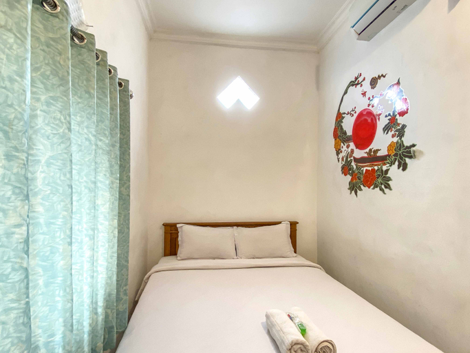 Bedroom 4, Karolin Guest House by Pesen Kamar, Malang