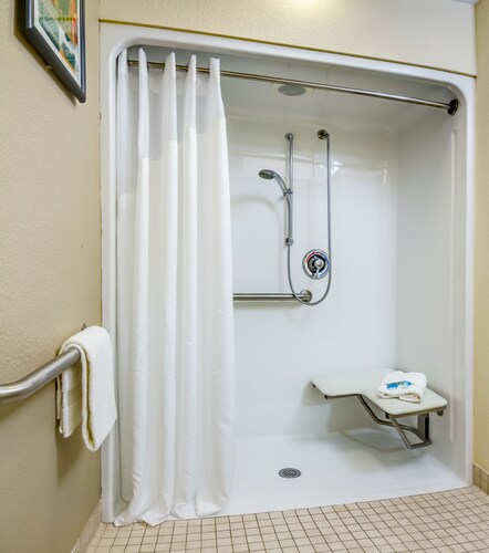 Midpointe Hotel by Rosen Hotels & Resorts, Orange