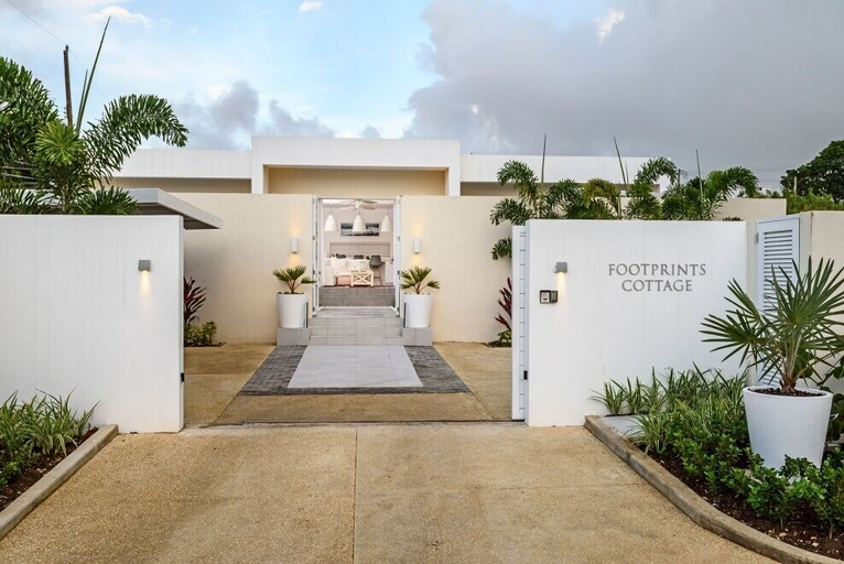 Exterior & Views 2, Villa Footprints Cottage