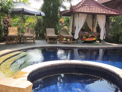 Mumbul Guesthouse, Buleleng