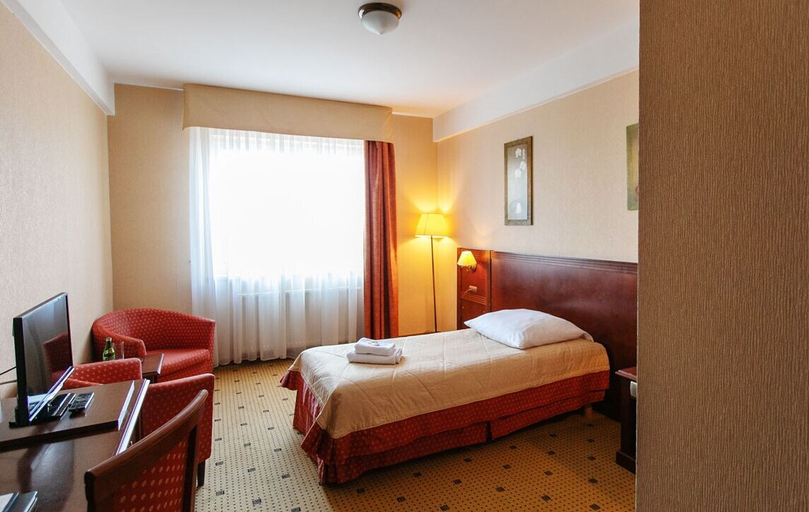 Bedroom 3, Hotel Mistral, Wołomin