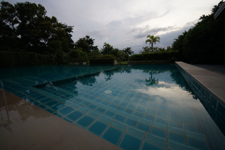 Sea Mountain Khanom Hotel, Khanom