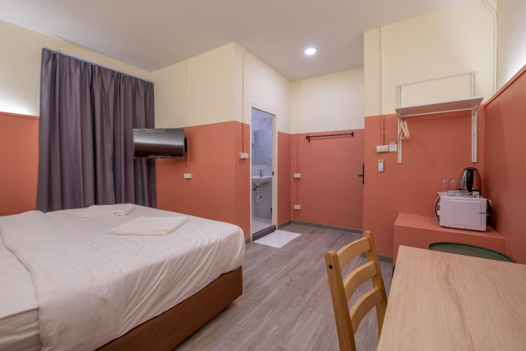 Bedroom 27