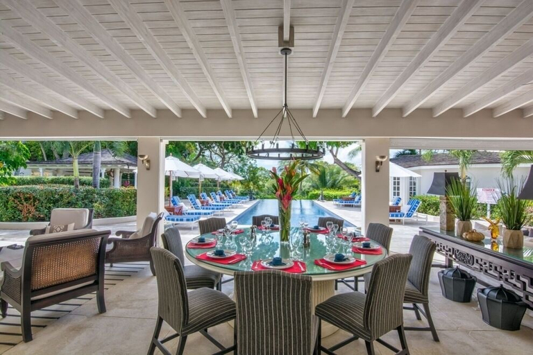Food & Drinks 5, Villa Casablanca